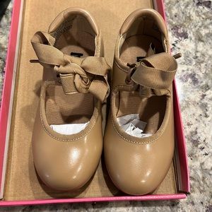 Balera Girls Tap Shoes size 8.5 CM, color caramel. Never worn